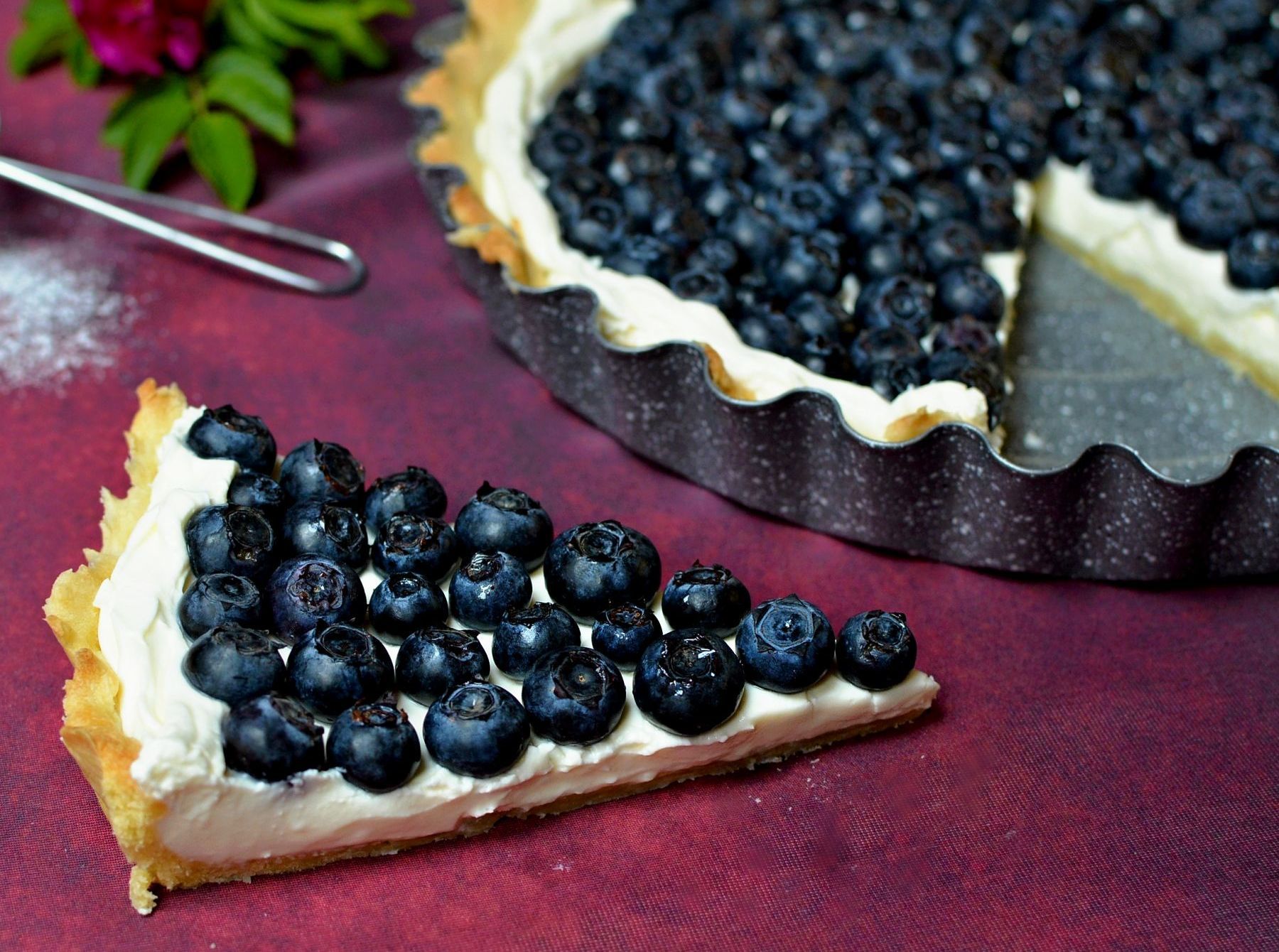 křehké těsto borůvkový koláč s mascarpone