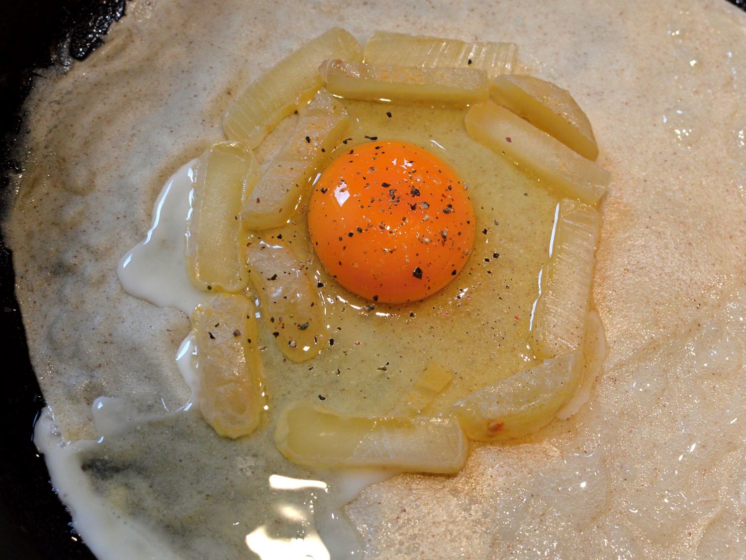sázené vejce na palačince