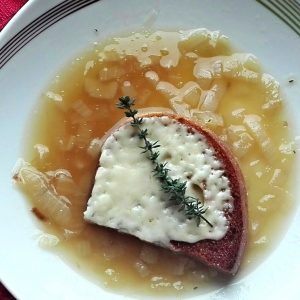 francouzská cibulačka recept