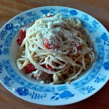 špagety s tuňákem recept