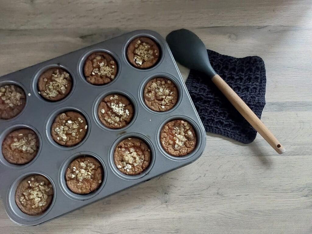 Příprava muffinů na pečení